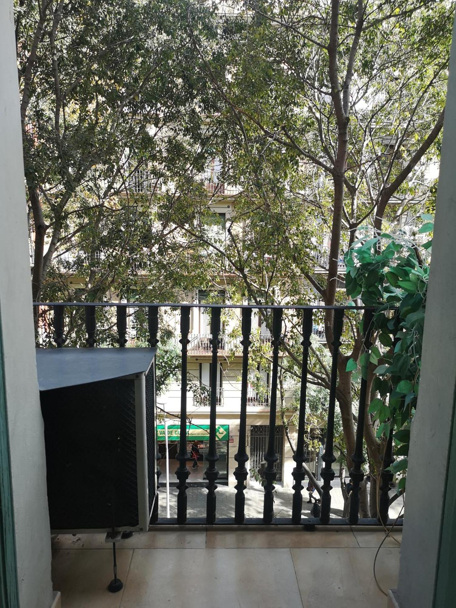 Aparteasy - Family Sant Antoni Apt. برشلونة المظهر الخارجي الصورة