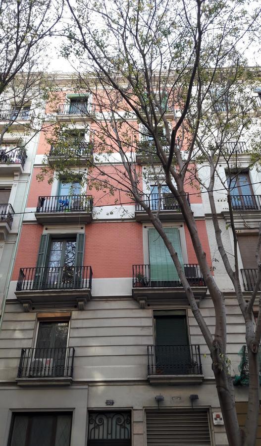 Aparteasy - Family Sant Antoni Apt. برشلونة المظهر الخارجي الصورة